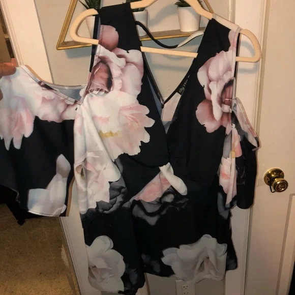 City Chic Floral Cold Shoulder Blouse - Picture 10 of 12